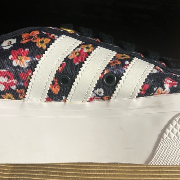 🔥Adidas Originals Nizza Women's Platform Sneaker - Size 9 - Picture 12 of 17